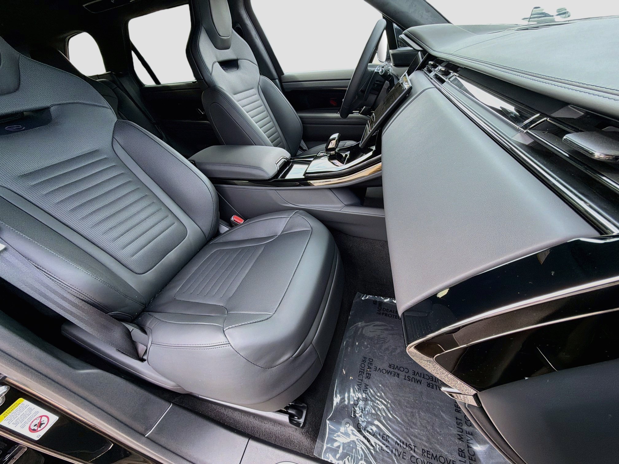 New 2027 Land Rover Range Rover Sport SV AWD/4WD image 15