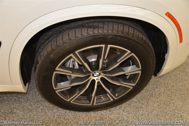 Used 2025 BMW X5 xDrive40i w/ M Sport Package AWD/4WD image 48