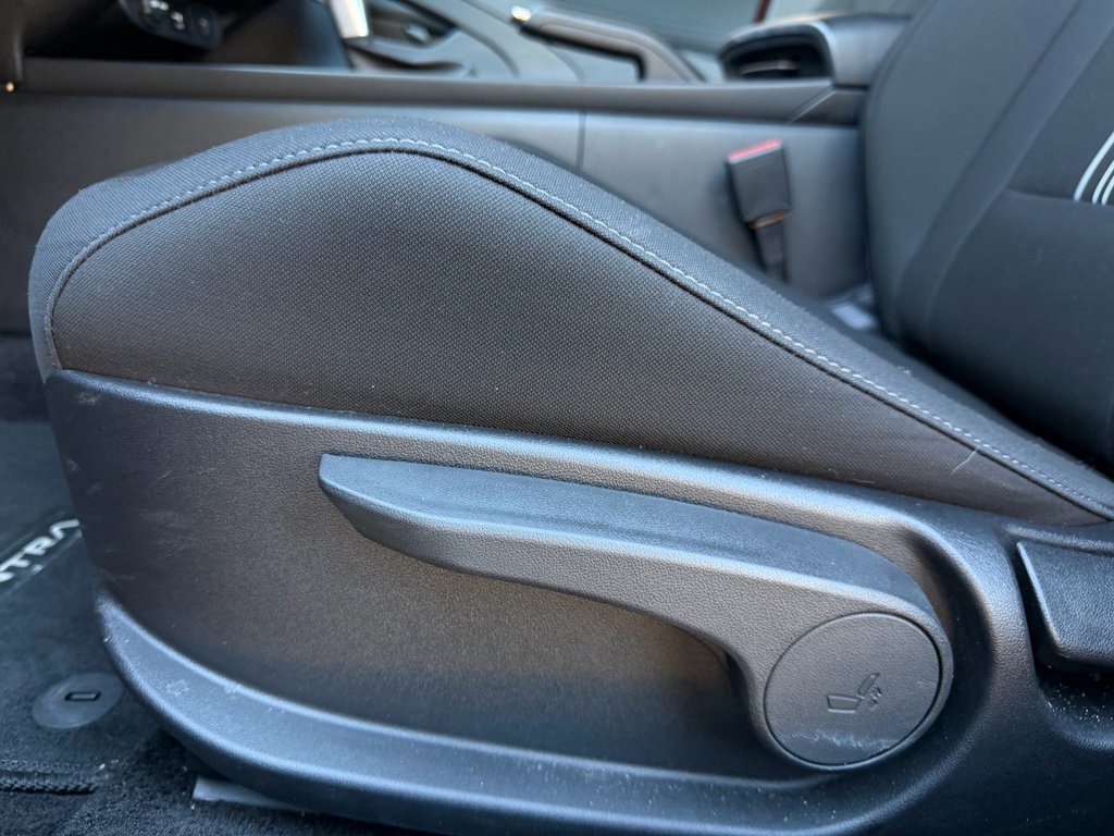 New 2025 Hyundai Elantra Sport image 14