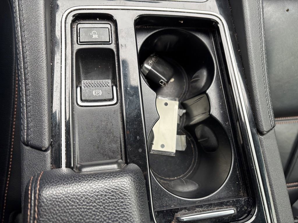 Used 2020 Jaguar F-PACE Prestige image 25