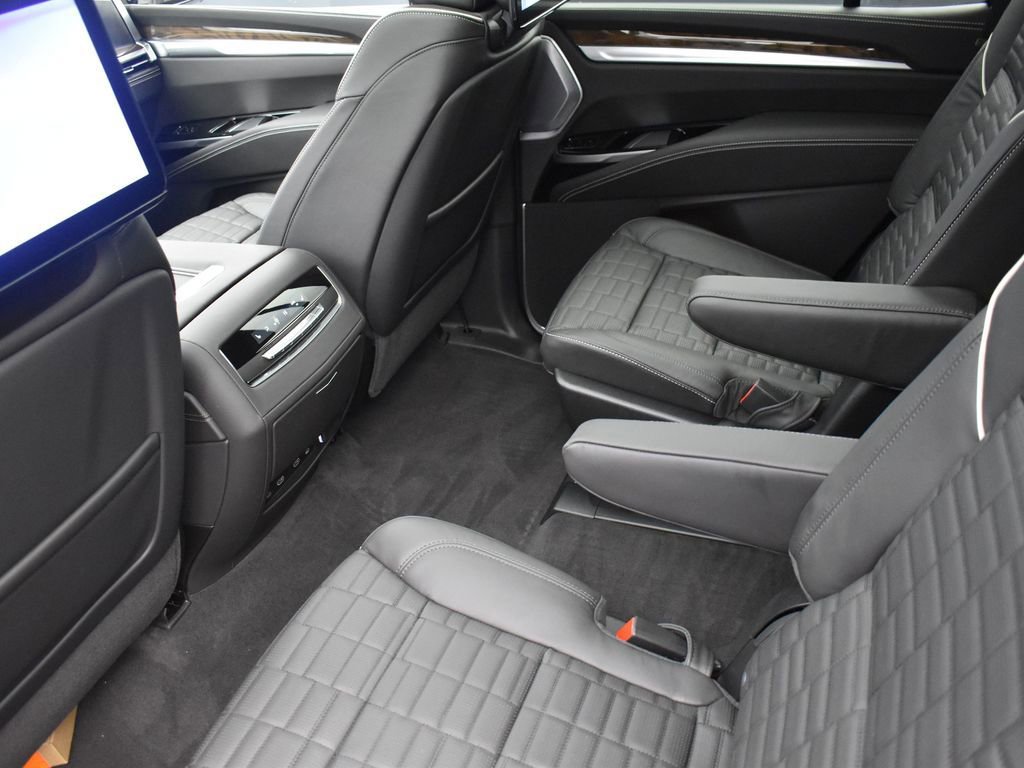 Certified 2026 Cadillac Escalade Platinum Sport w/ LPO, ONYX Package image 26