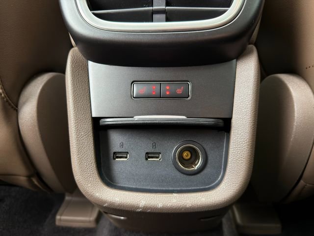 Used 2017 Lincoln MKX Reserve image 17