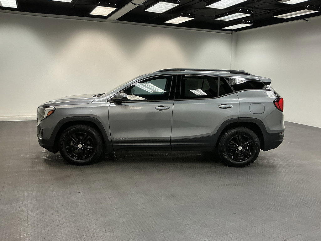 Used 2020 GMC Terrain SLE w/ Driver Convenience Package AWD/4WD image 2