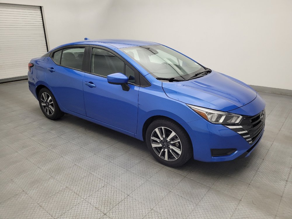 Used 2024 Nissan Versa SV FWD image 11