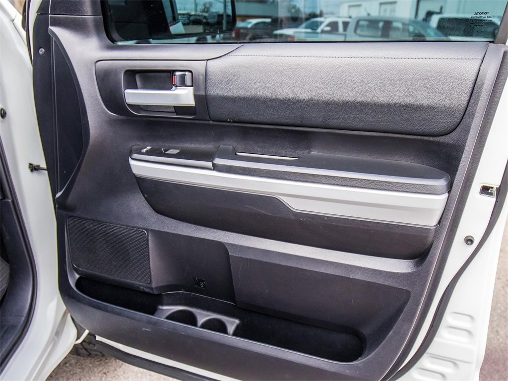 Used 2020 Toyota Tundra SR5 w/ TRD Off-Road Package image 15