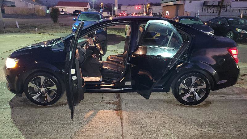 Used 2017 Chevrolet Sonic Premier image 16