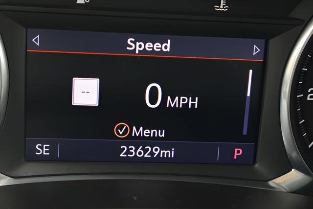 Used 2020 Chevrolet Equinox Premier image 2