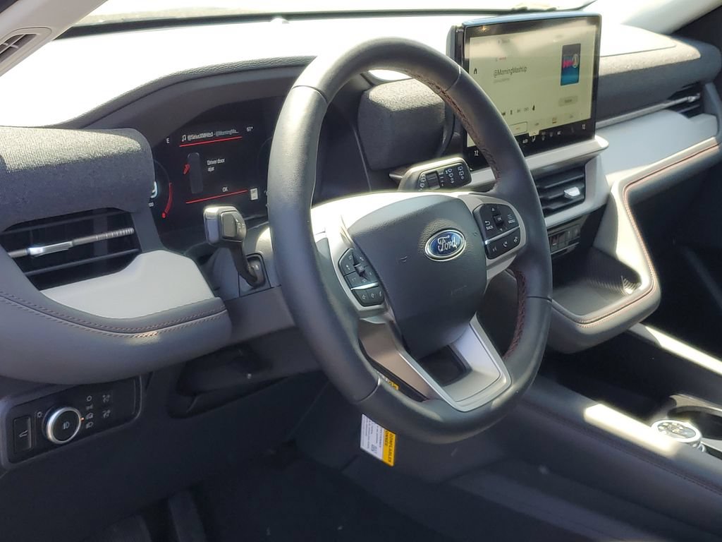 New 2026 Ford Explorer Active w/ Active Comfort Package AWD/4WD image 13