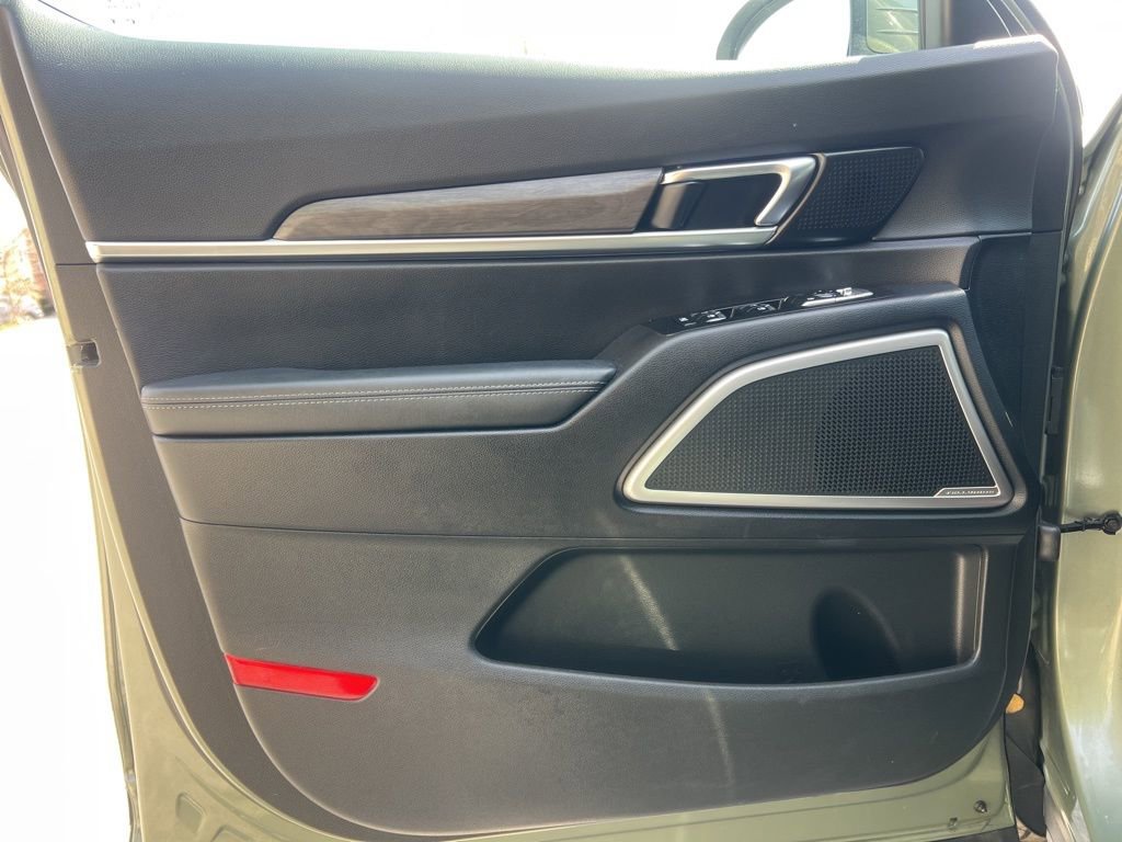 Used 2023 Kia Telluride EX X-Line image 10