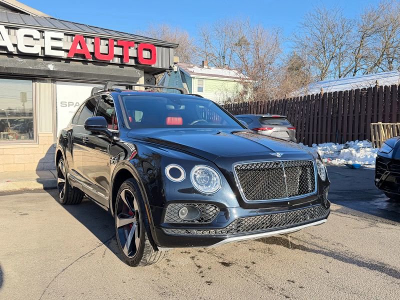 Used 2019 Bentley Bentayga image 3