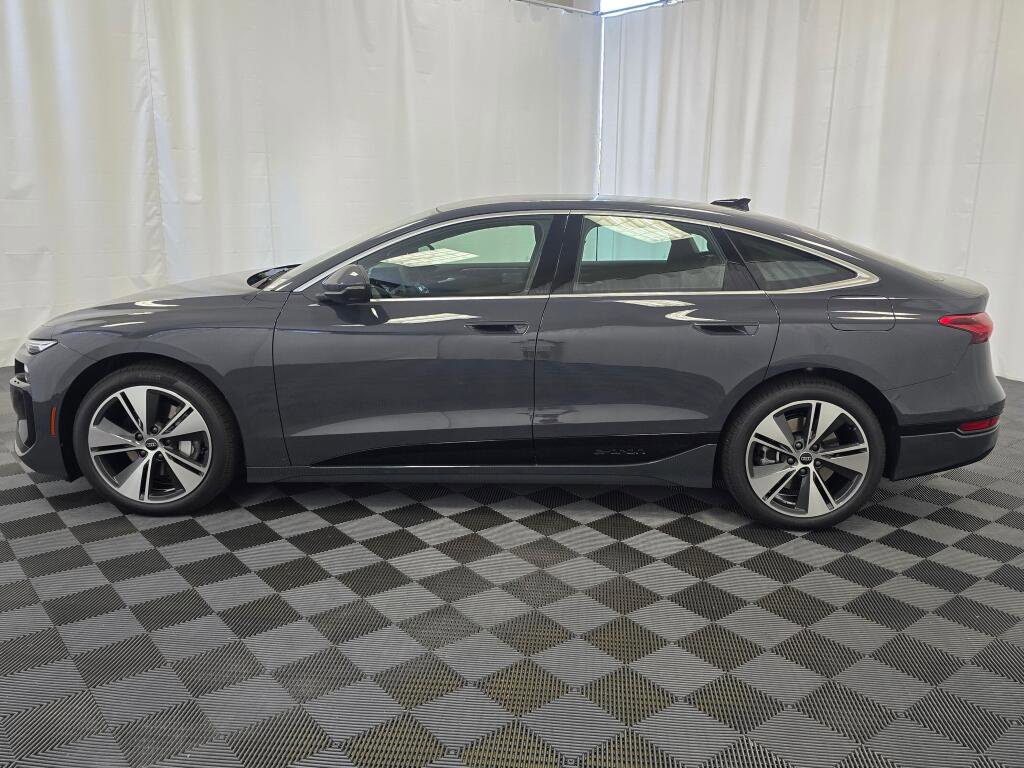 New 2025 Audi A6 e-tron Premium Plus RWD image 2