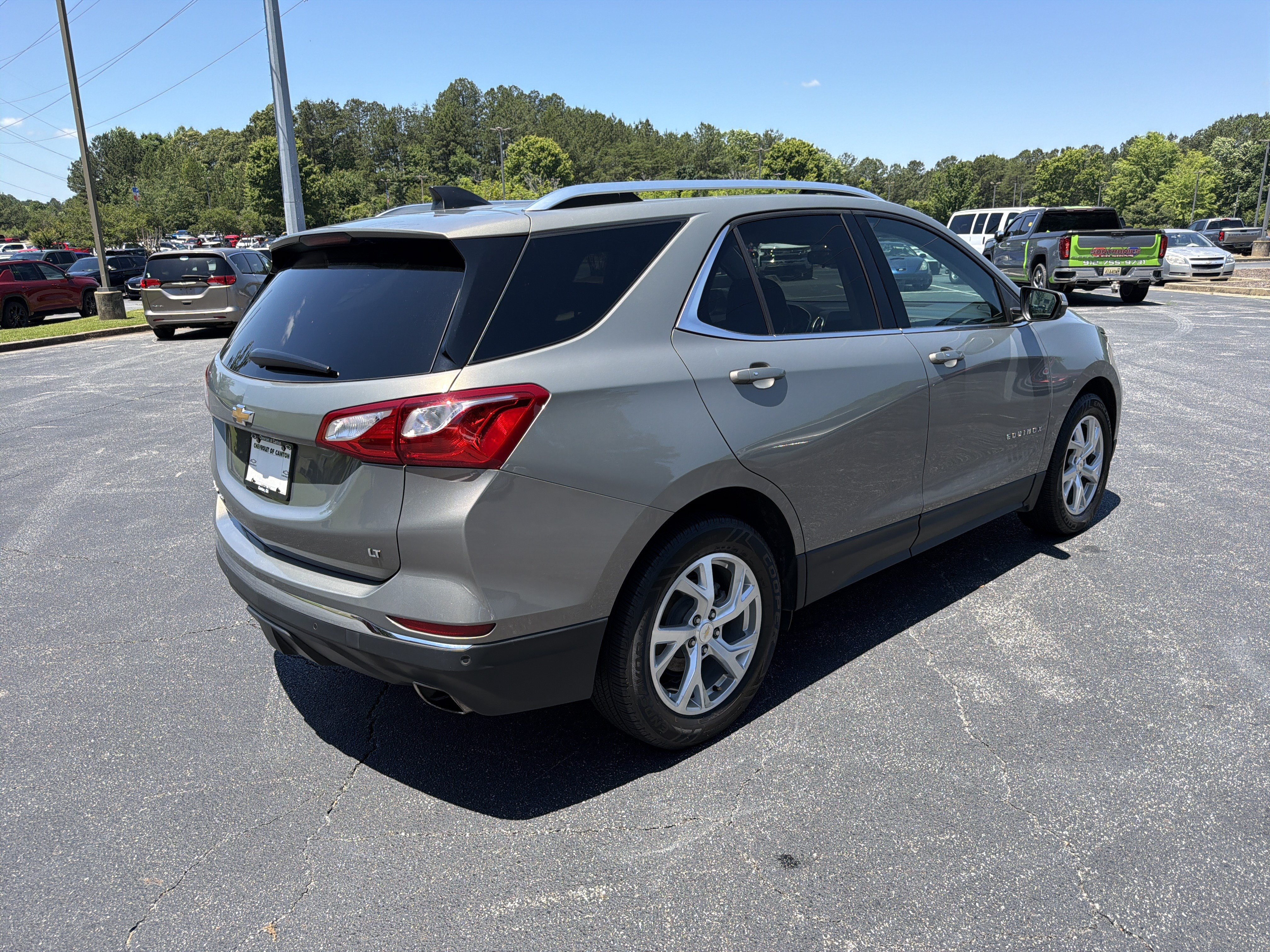 Used 2018 Chevrolet Equinox LT FWD image 5