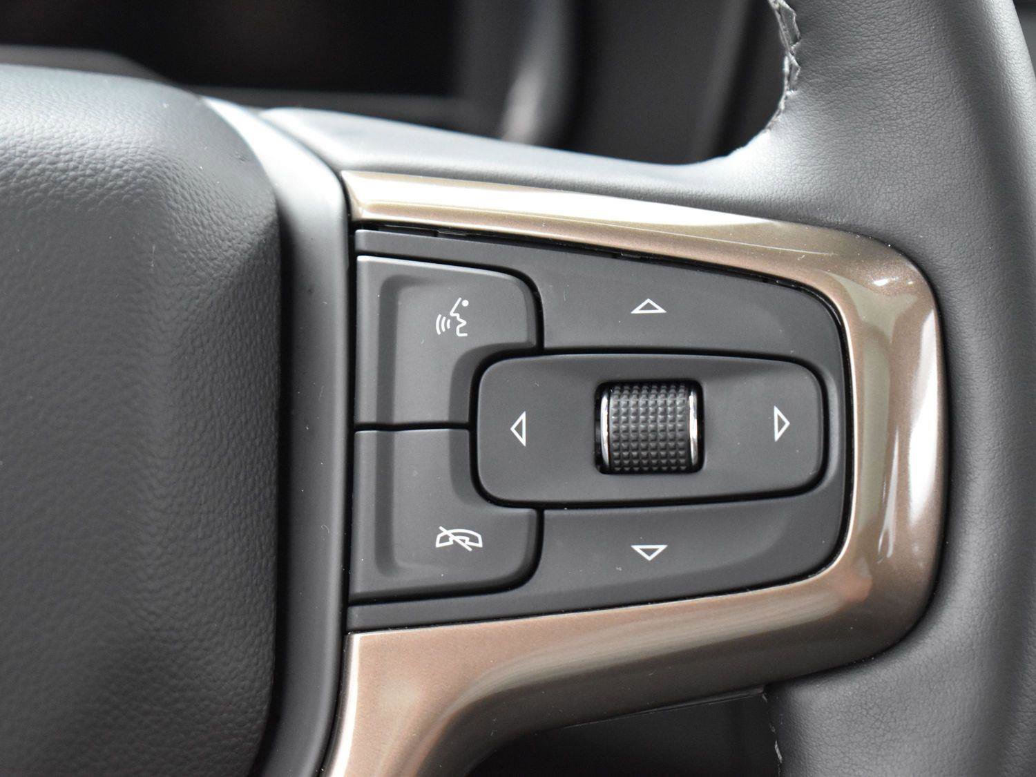 Used 2023 Chevrolet Tahoe High Country w/ Premium Package 2 image 21