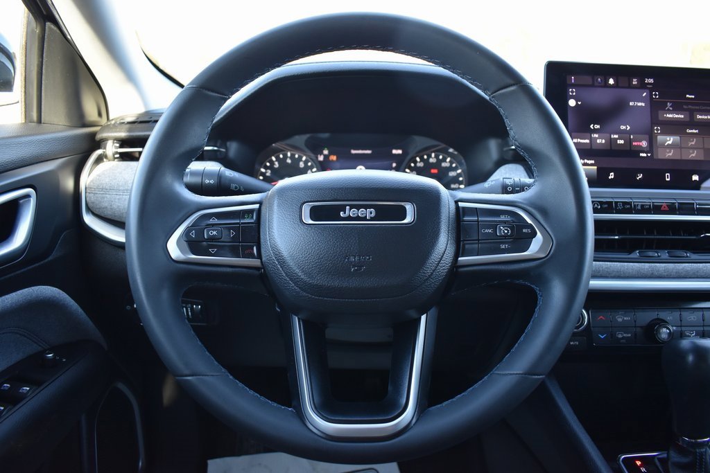 Used 2022 Jeep Compass Latitude image 20