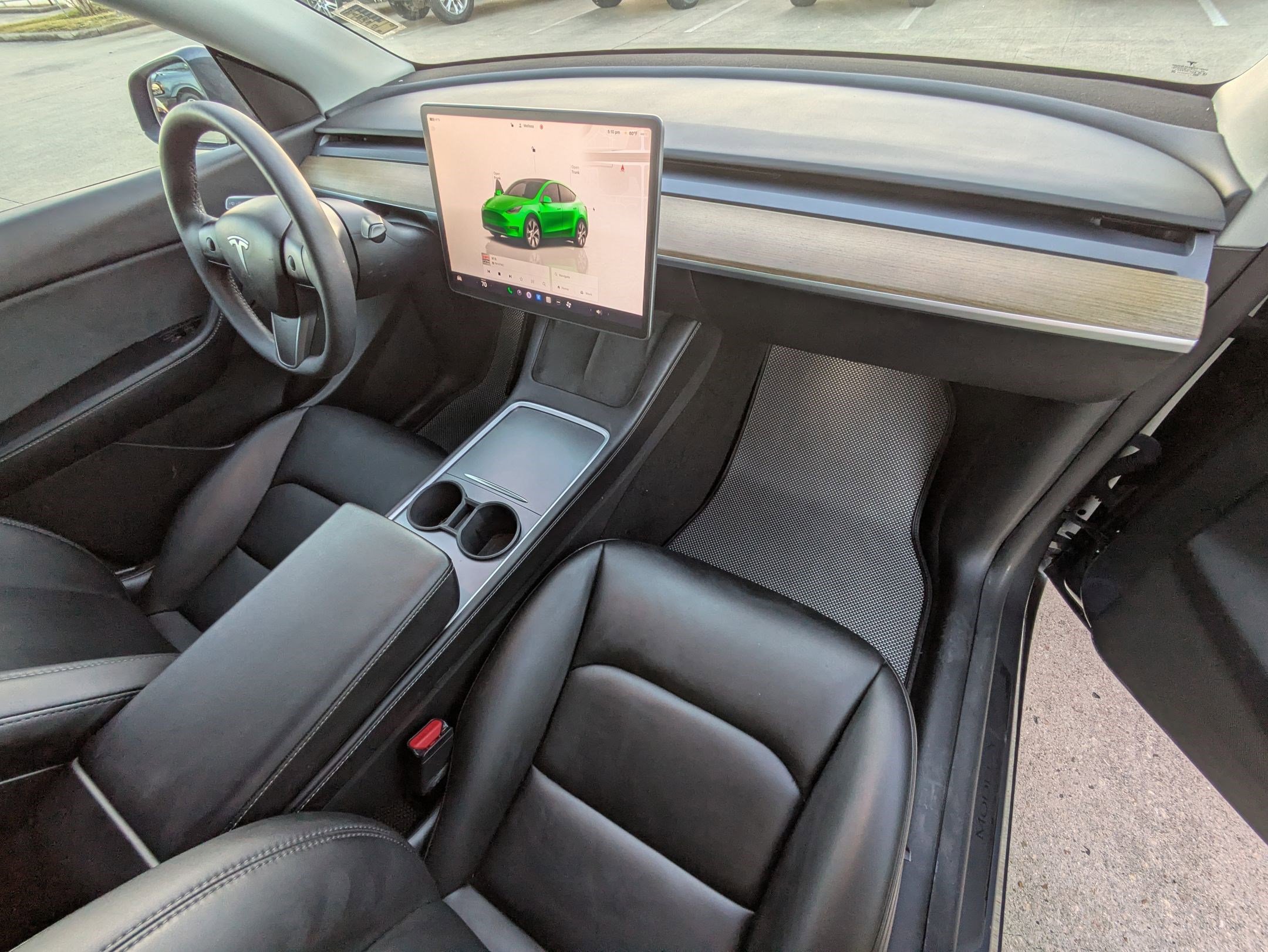 Used 2022 Tesla Model Y Long Range image 30