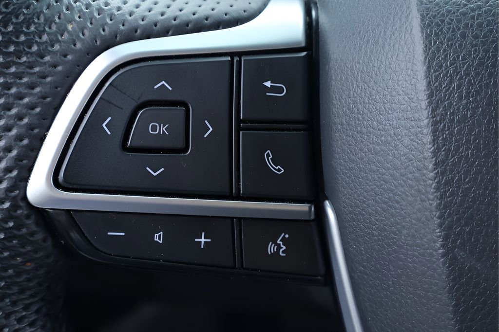 Certified 2022 Toyota Sienna Limited image 21