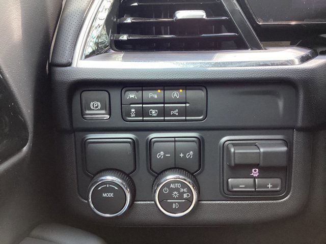 New 2025 Chevrolet Suburban Premier w/ Sun And Tow Package RWD image 28