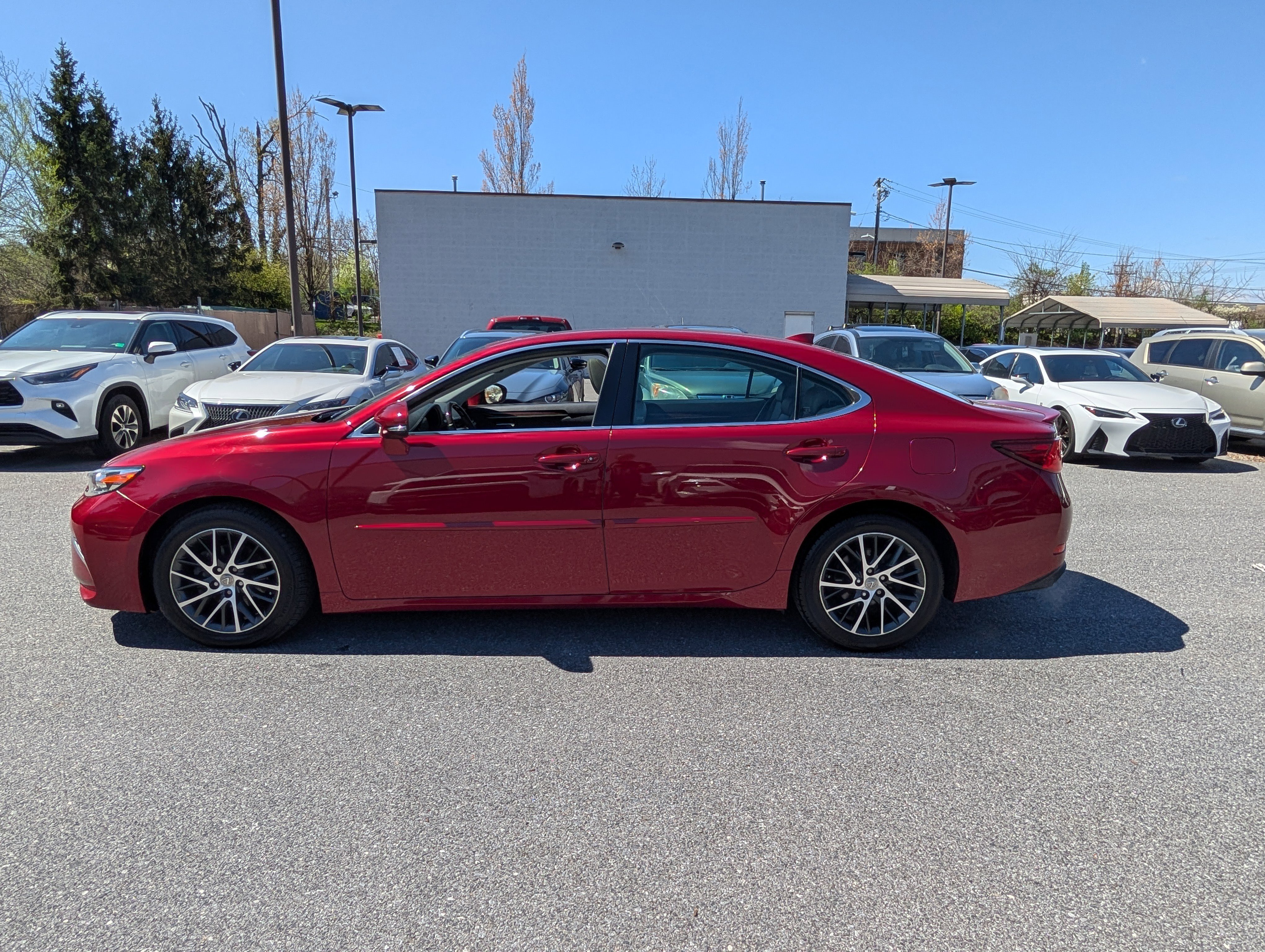 Used 2017 Lexus ES 350 image 6