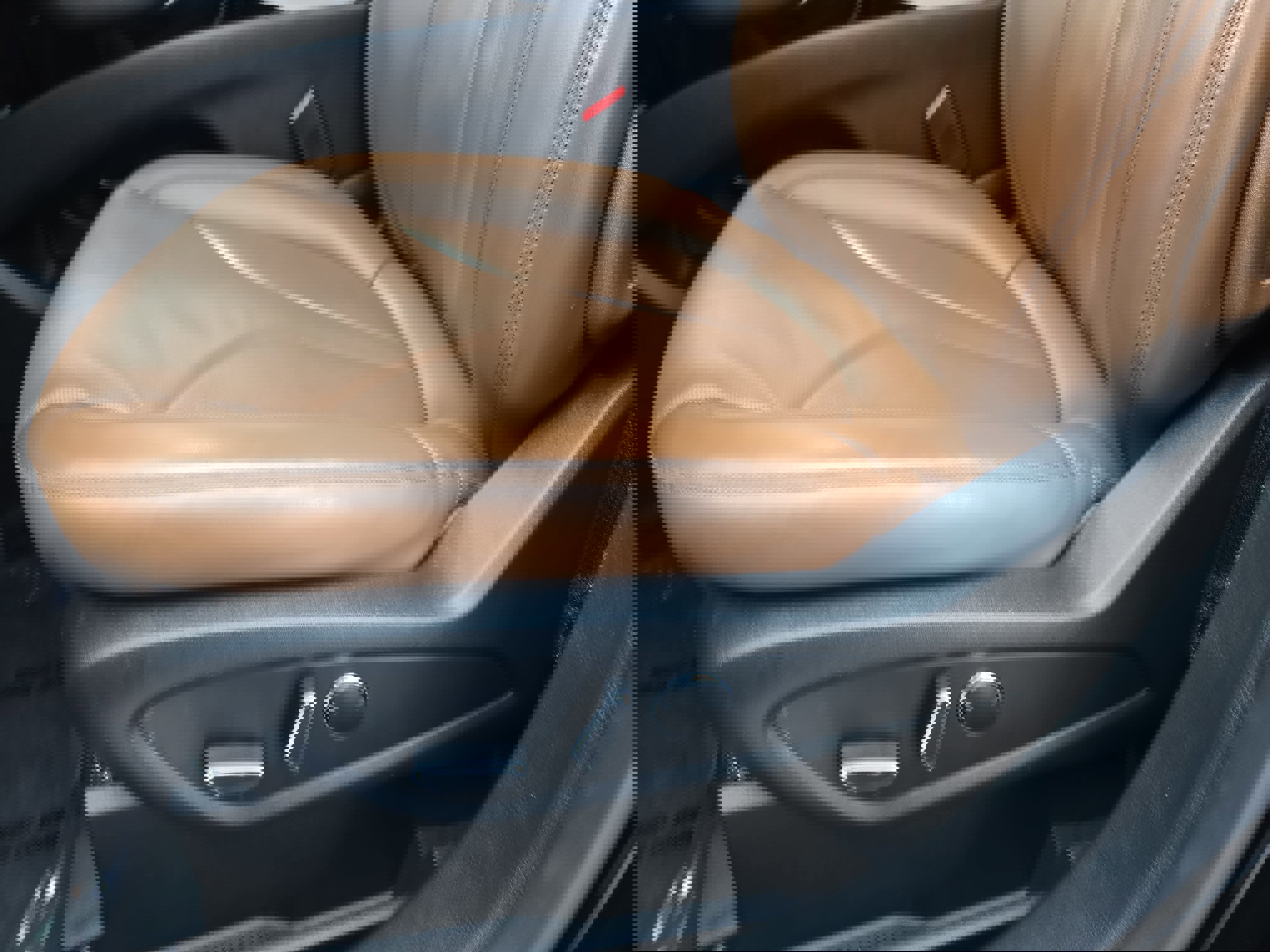 Used 2023 Lincoln Nautilus Reserve image 29