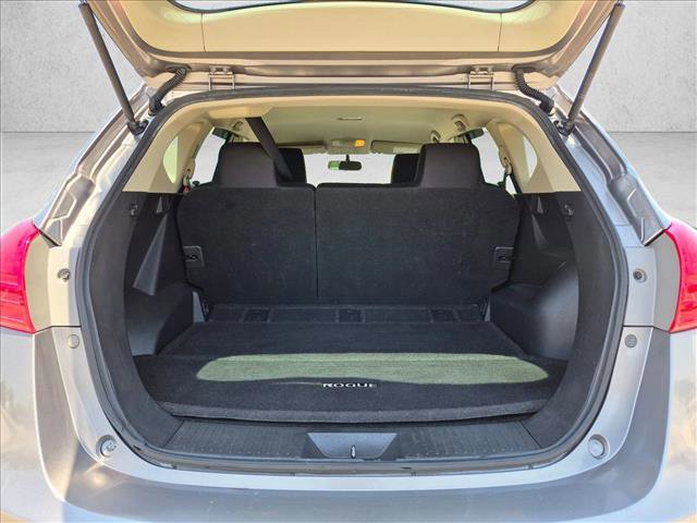 Used 2015 Nissan Rogue S FWD image 6