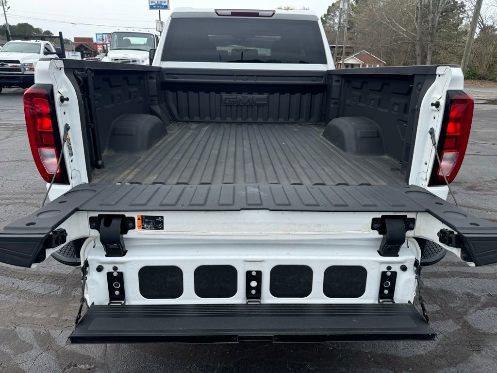 Used 2022 GMC Sierra 2500 SLE w/ SLE Value Package; image 8