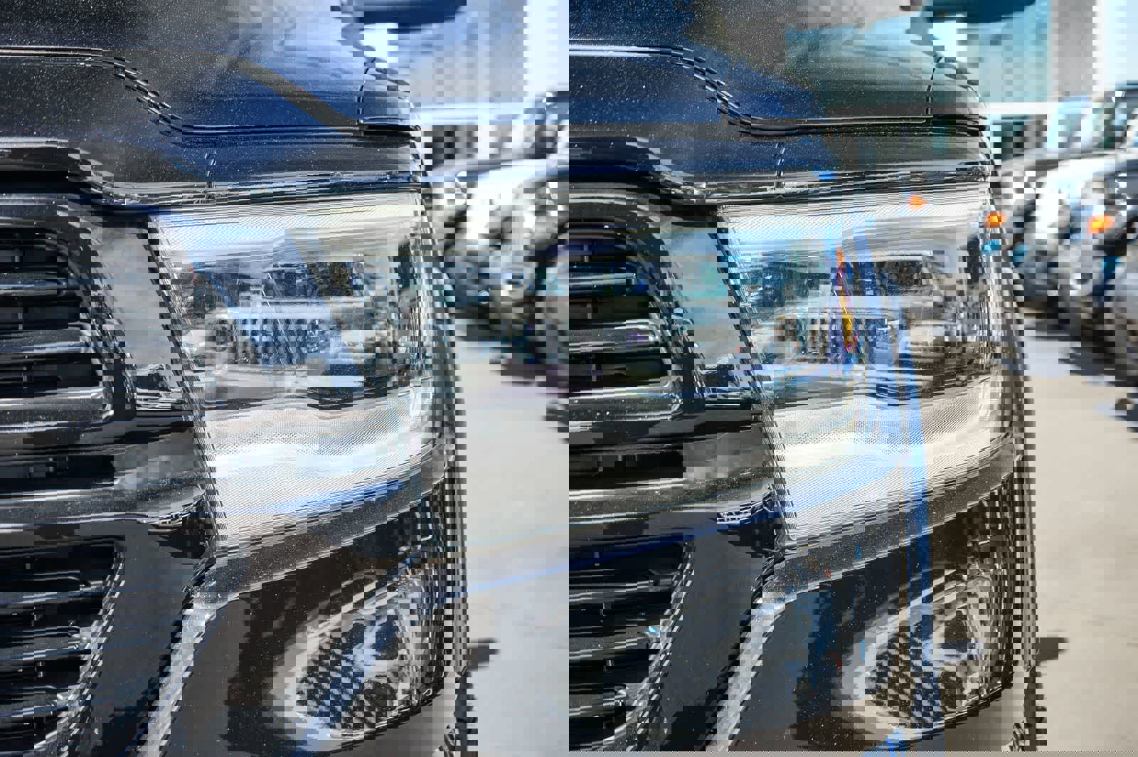 Used 2019 RAM 1500 Laramie image 8