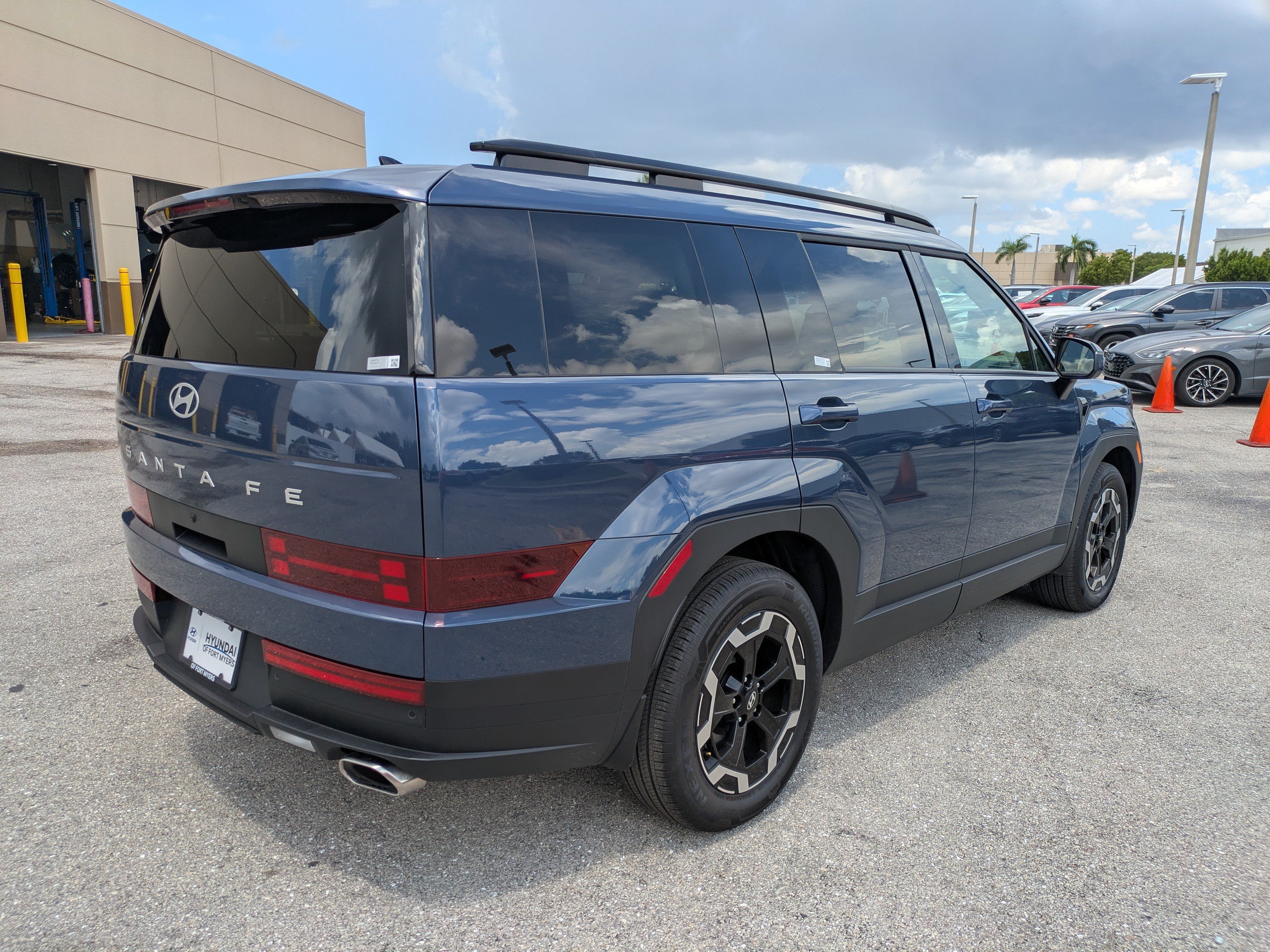Used 2026 Hyundai Santa Fe SEL FWD image 5