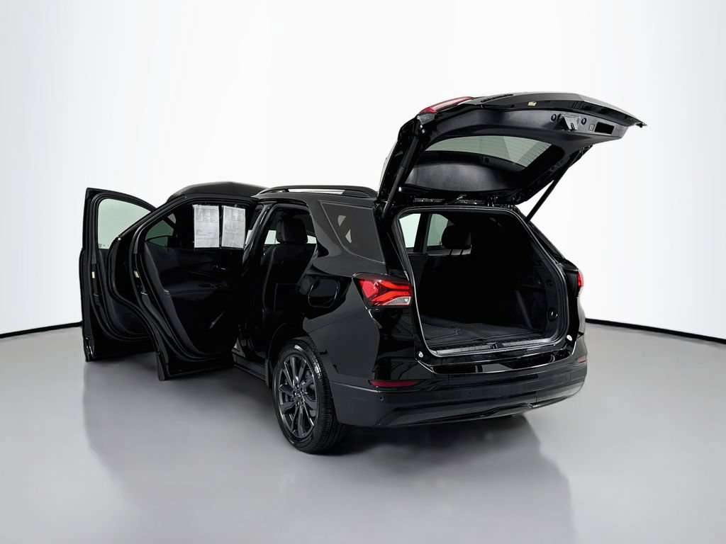 Used 2024 Chevrolet Equinox RS w/ RS Leather Package AWD/4WD image 25