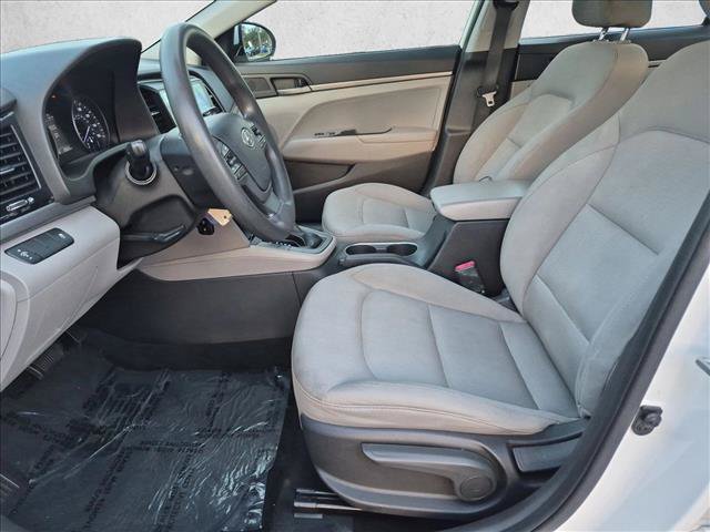 Used 2017 Hyundai Elantra SE FWD image 14