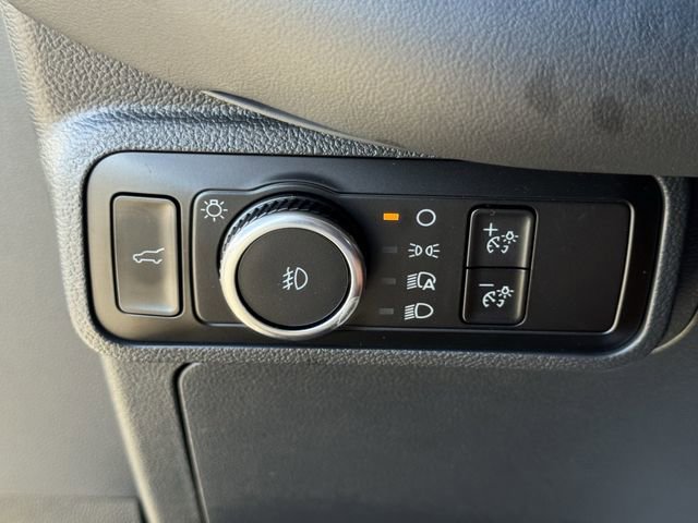 Used 2025 Ford Explorer ST image 24