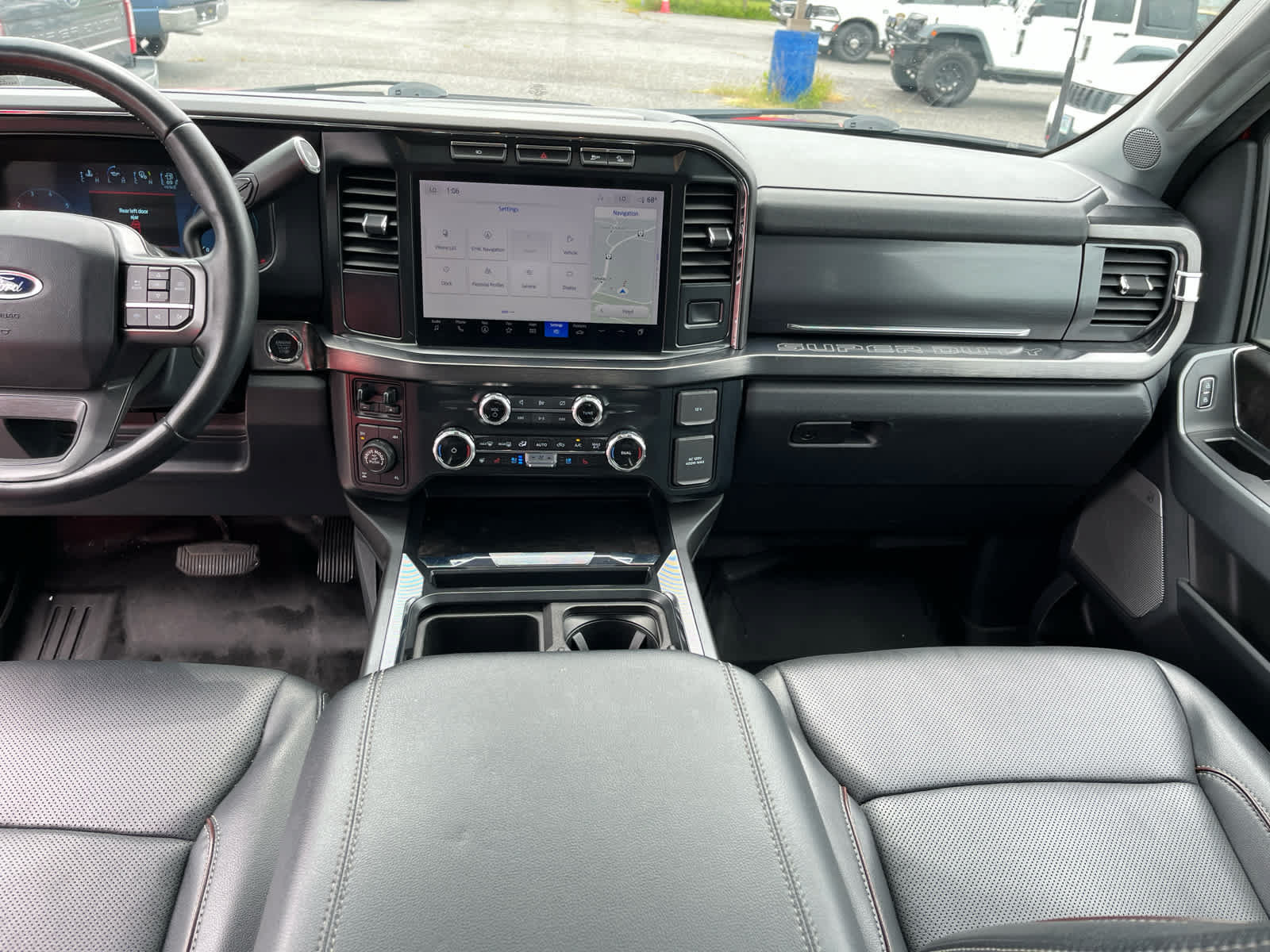 Used 2023 Ford F250 Lariat w/ Tremor Off-Road Package AWD/4WD image 28