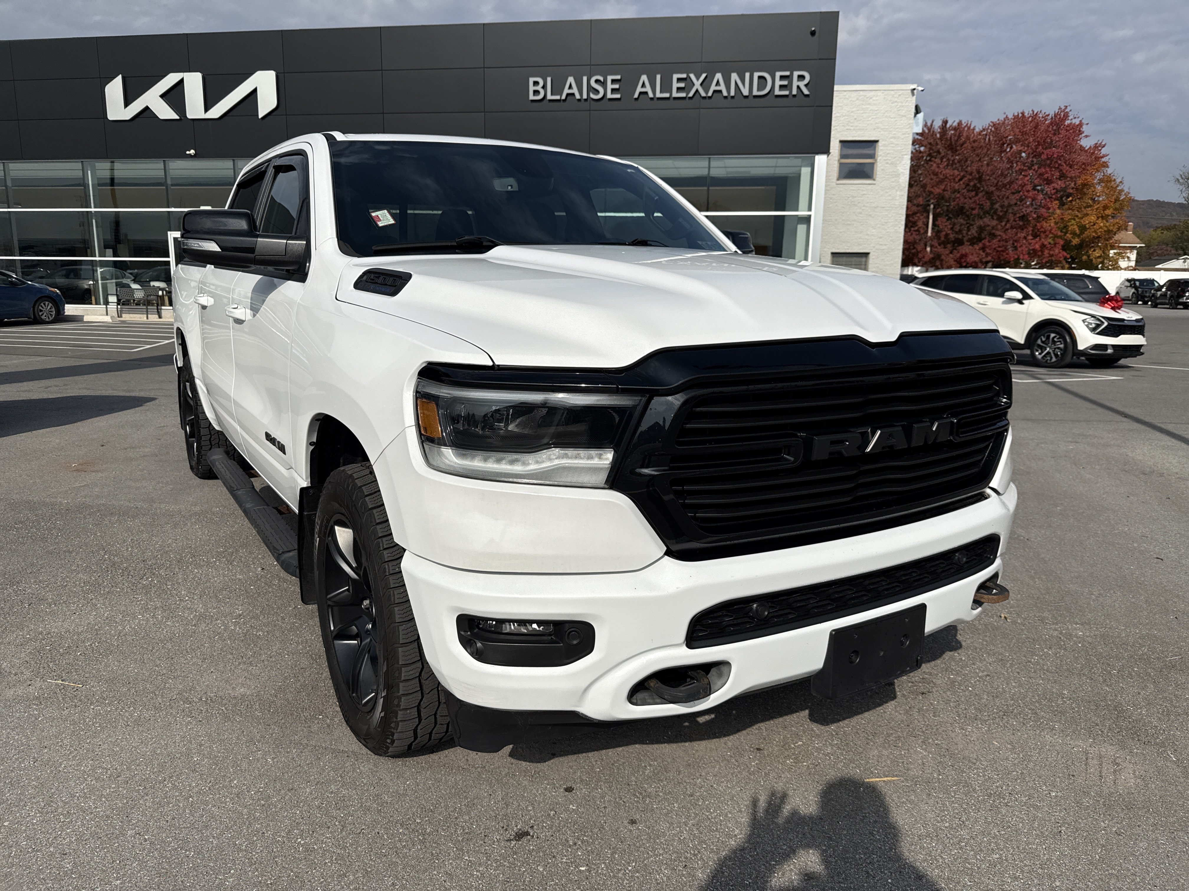 Used 2021 RAM 1500 Big Horn AWD/4WD image 1