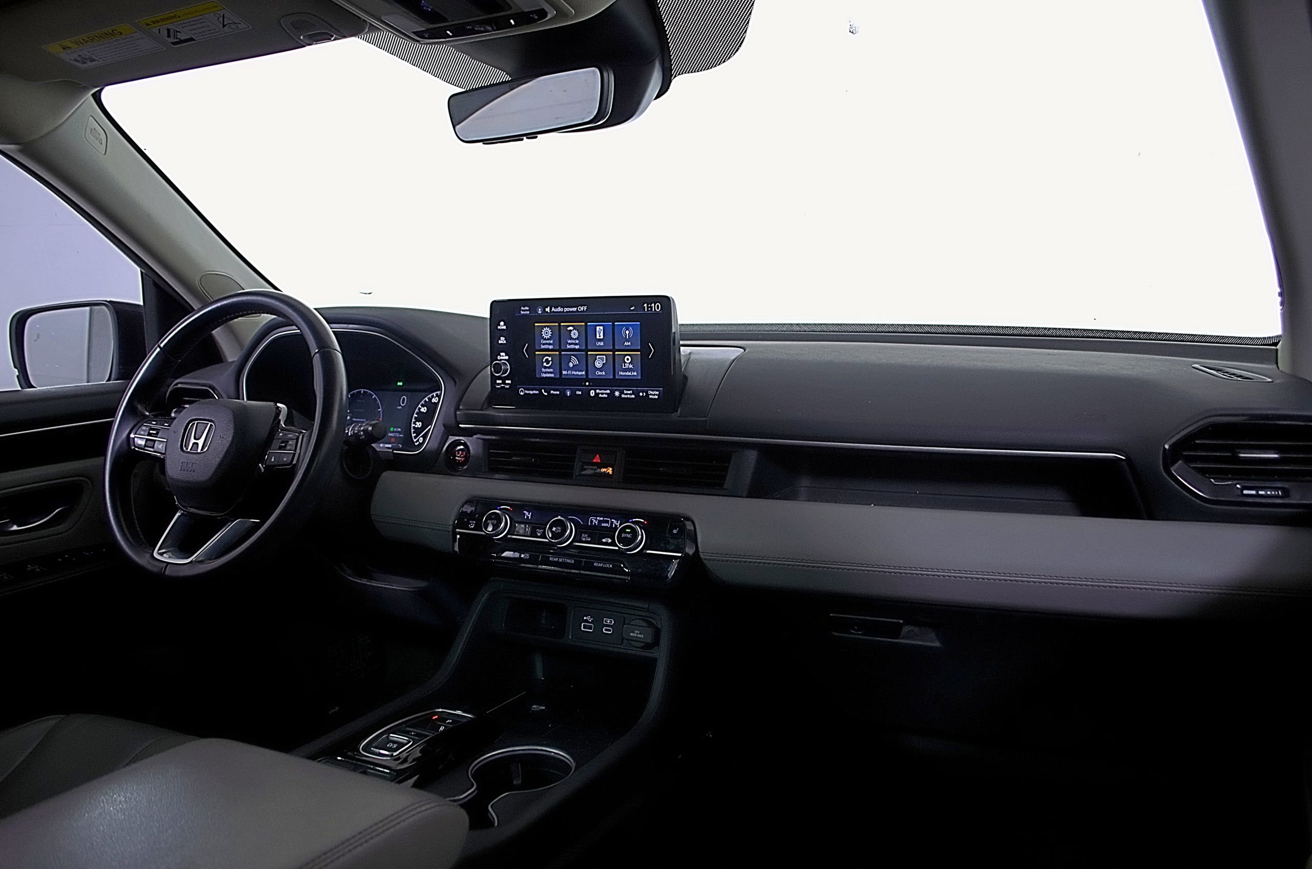 Used 2023 Honda Pilot Touring image 15