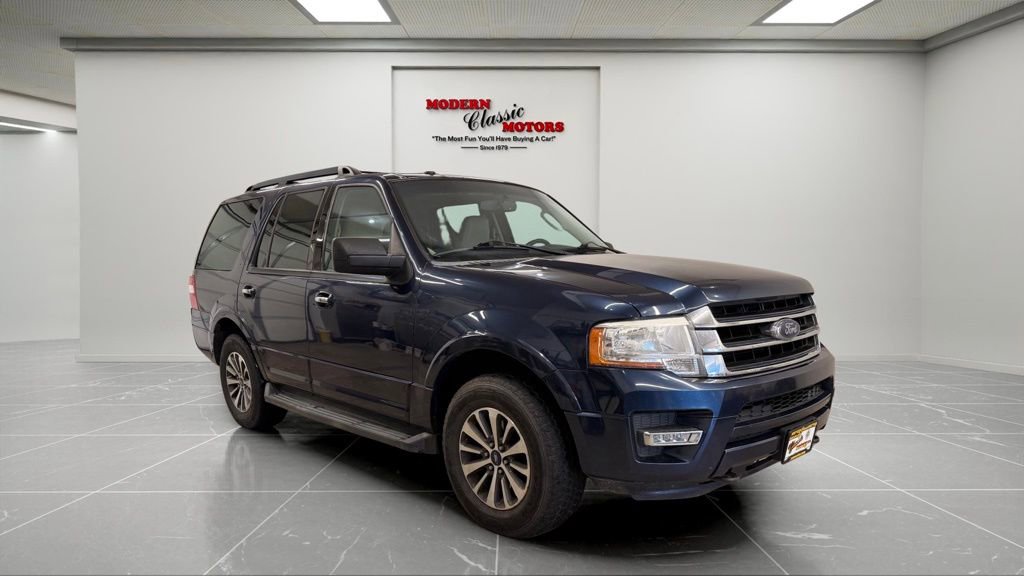 Used 2016 Ford Expedition XLT w/ Equipment Group 202A AWD/4WD image 1