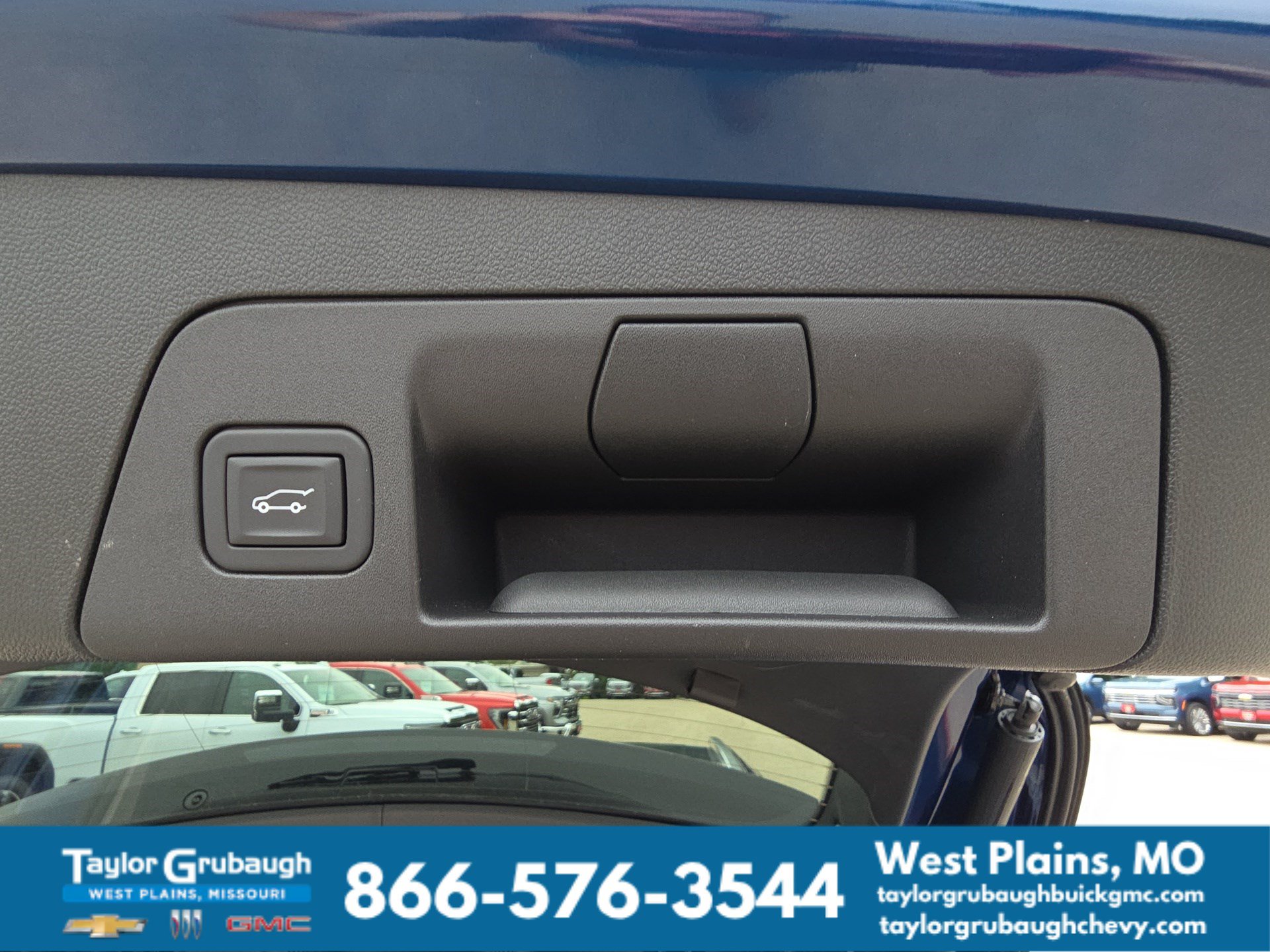 Used 2023 Buick Envision Essence FWD image 33
