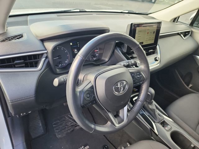 Used 2023 Toyota Corolla Cross LE image 10