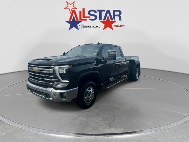 Used 2024 Chevrolet Silverado 3500 LTZ w/ LTZ Plus Package AWD/4WD image 3