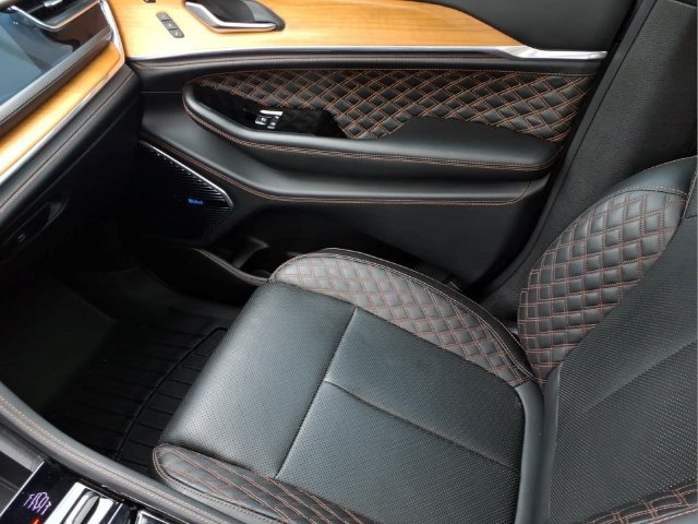 Used 2023 Jeep Grand Cherokee Summit AWD/4WD image 29