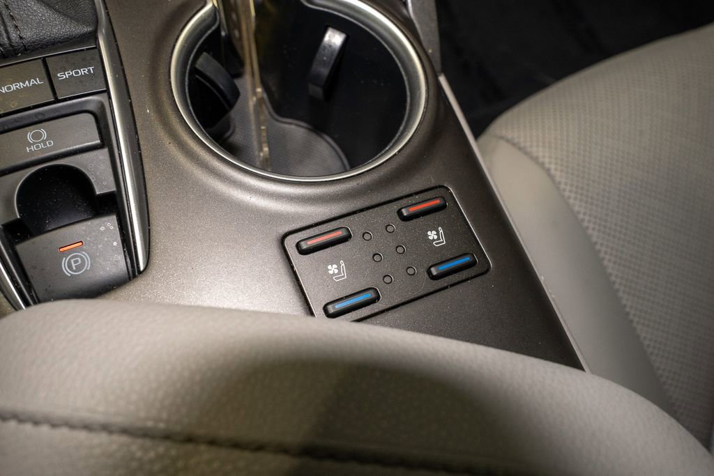 Certified 2023 Toyota Camry XLE w/ Navigation Package image 16
