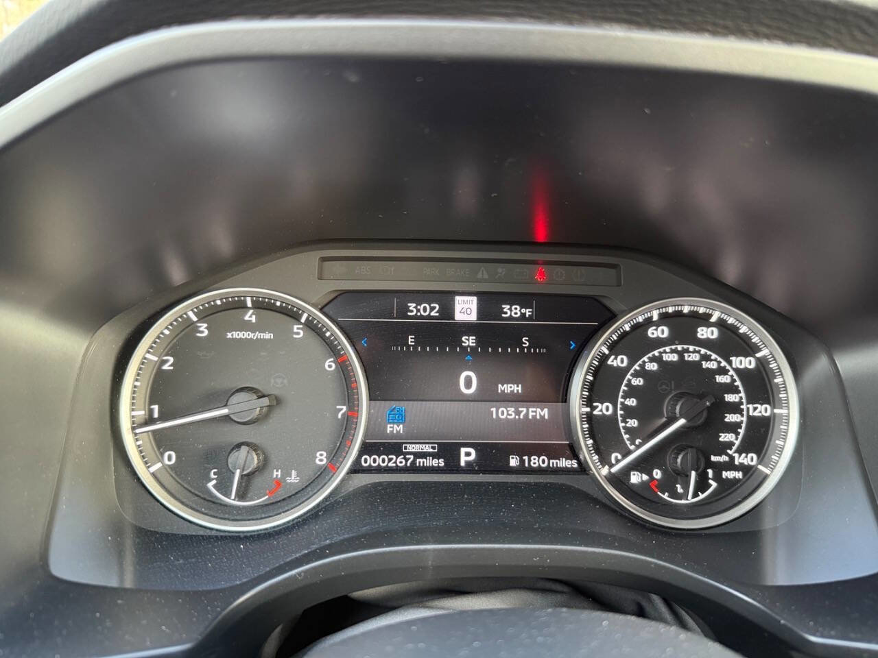 Used 2024 Mitsubishi Outlander SE image 23