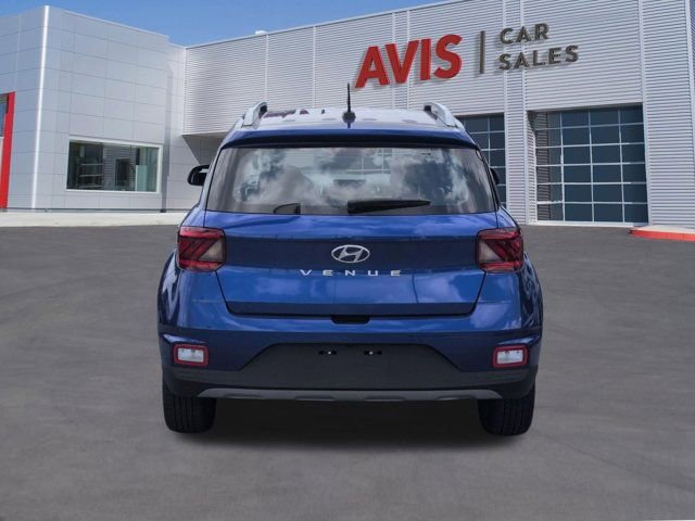 Used 2025 Hyundai Venue SEL FWD image 7
