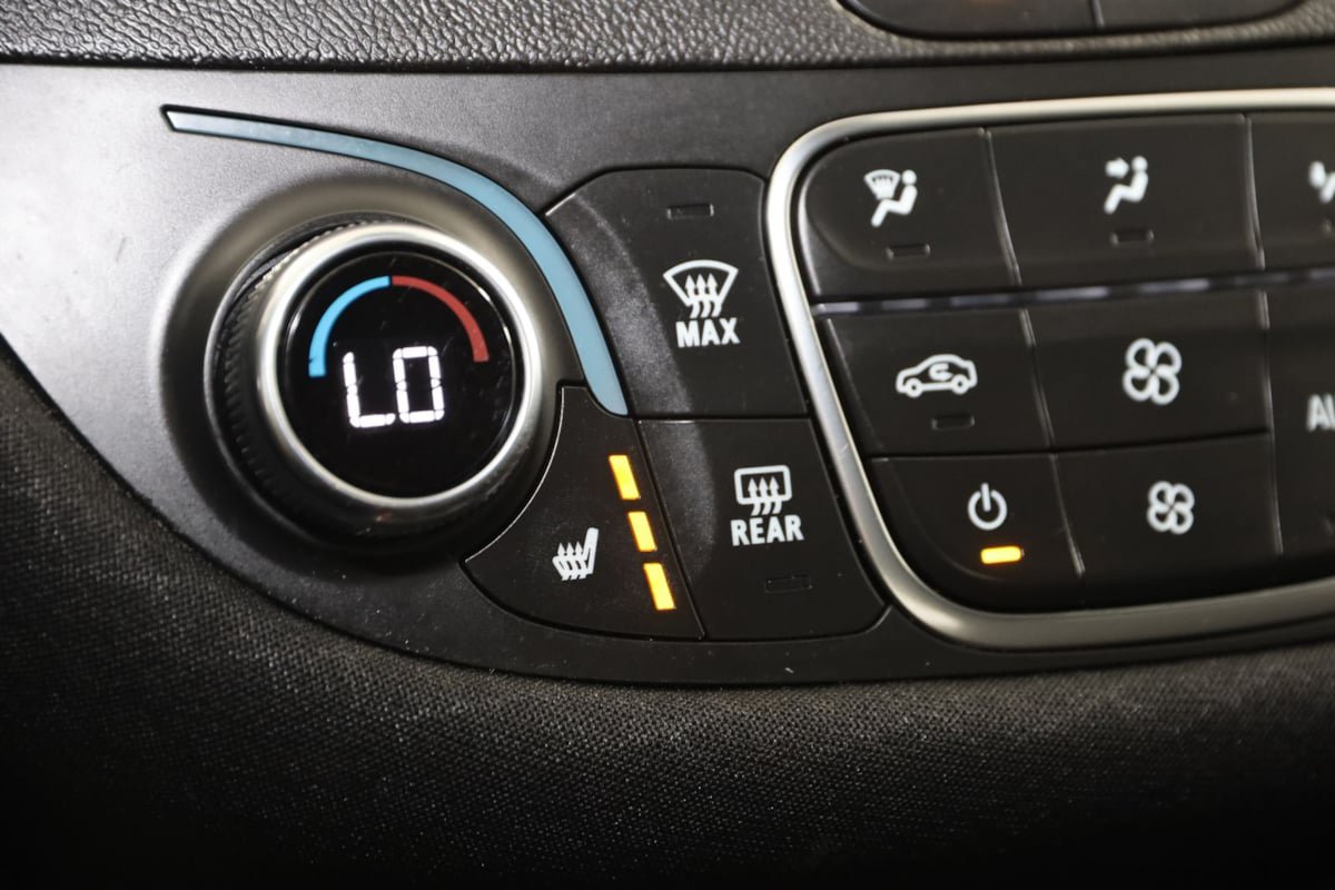 Used 2024 Chevrolet Malibu LT FWD image 8
