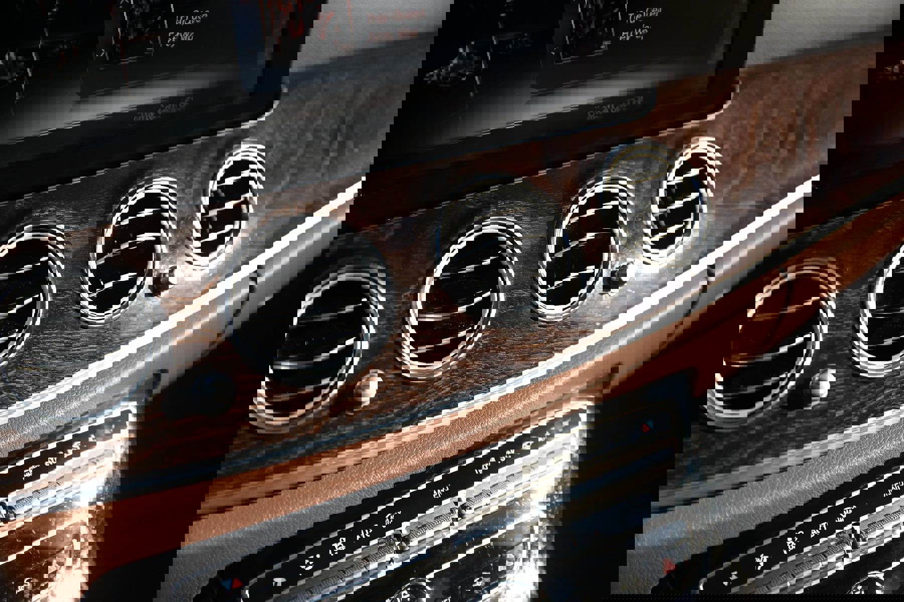 Used 2018 Mercedes-Benz E 300 image 30