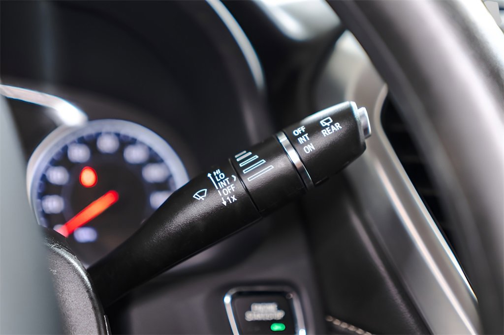 Used 2023 GMC Acadia SLE w/ Driver Convenience Package image 23