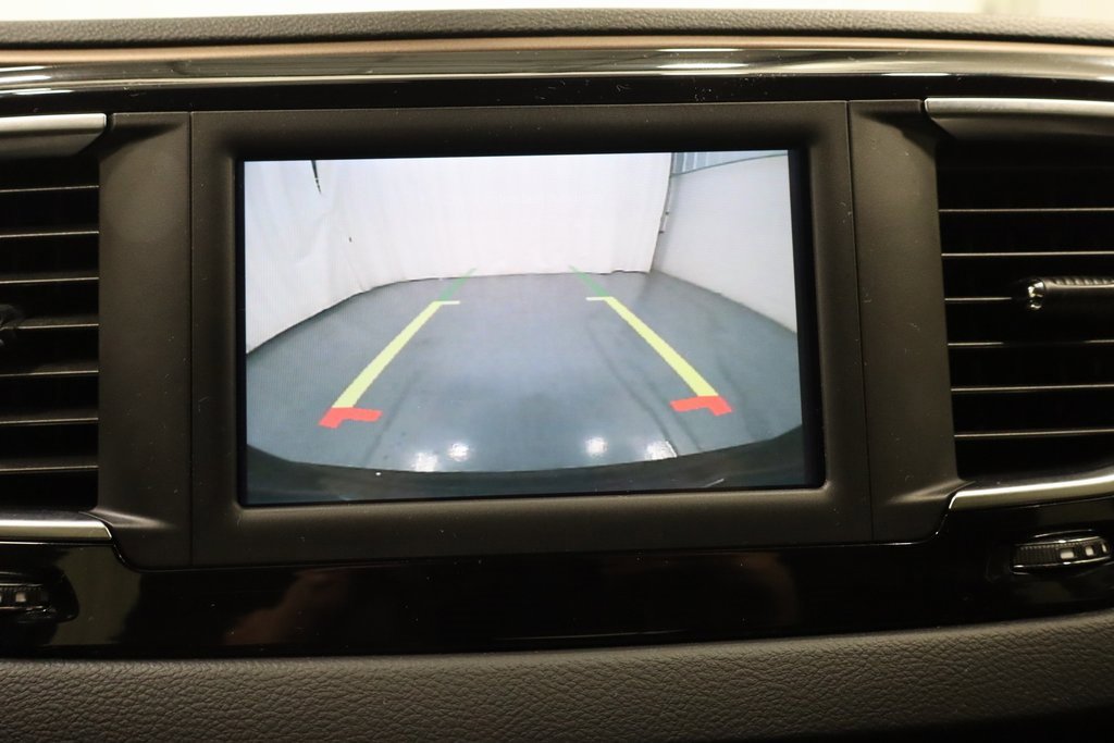 Used 2023 Chrysler Voyager LX image 17