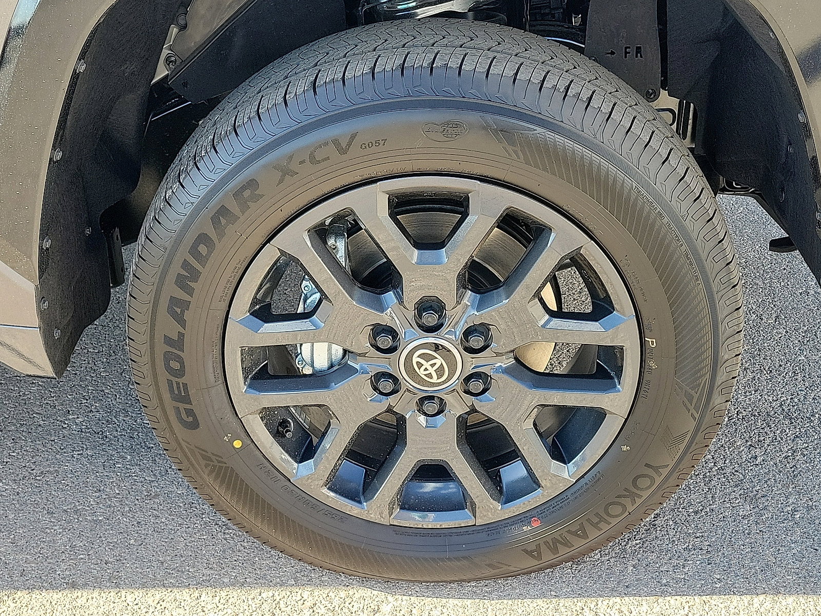 New 2025 Toyota Tundra Platinum w/ Tow Tech Package AWD/4WD image 7