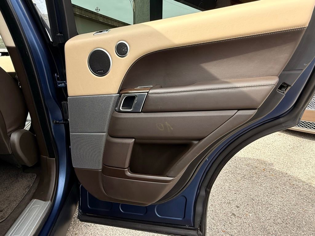 Used 2018 Land Rover Range Rover Sport HSE Dynamic image 41