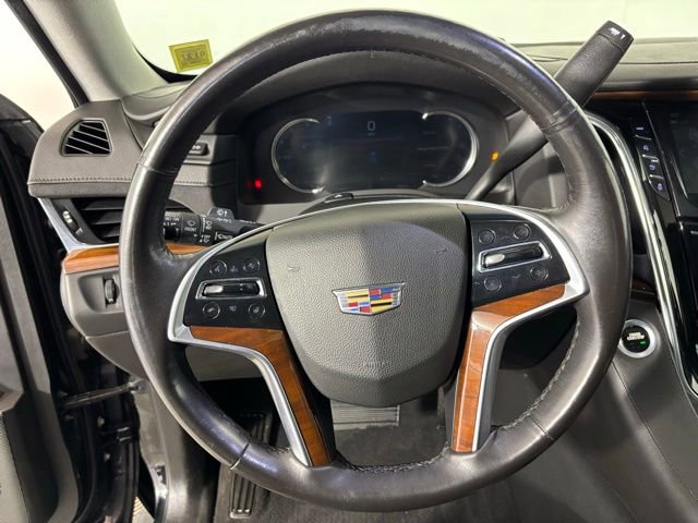 Used 2018 Cadillac Escalade Premium Luxury AWD/4WD image 12