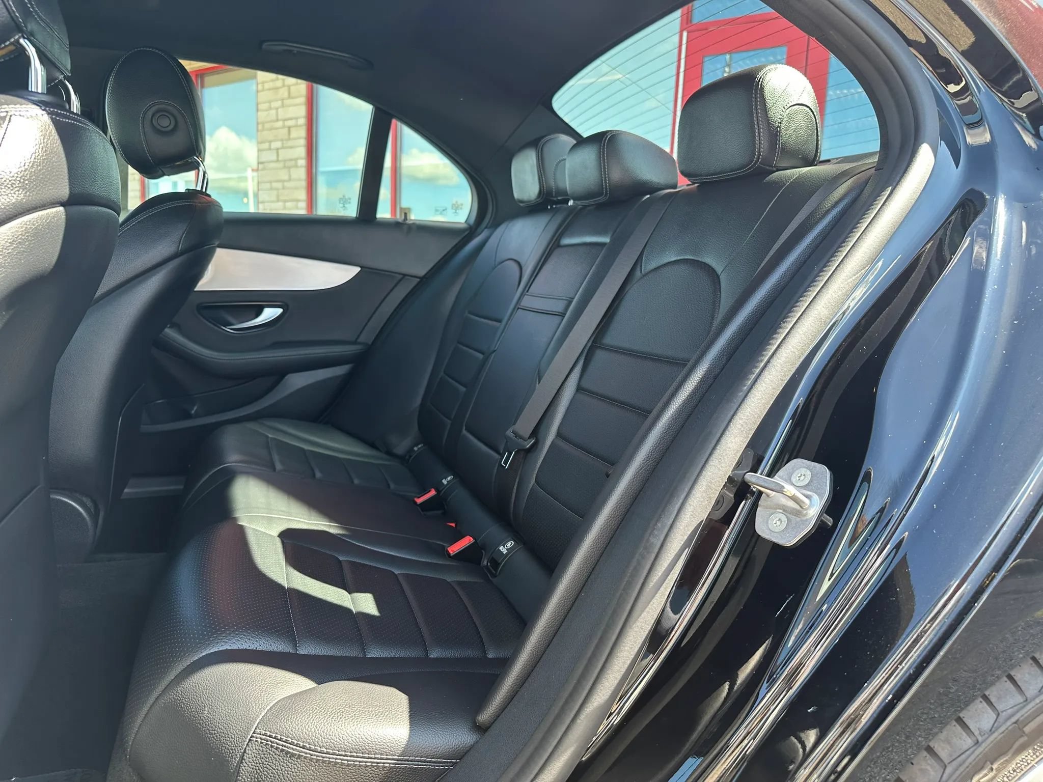 Used 2021 Mercedes-Benz C 300 Sedan image 11