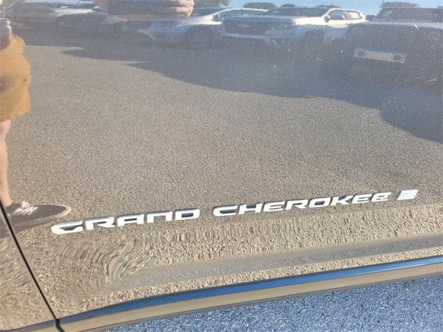 Certified 2021 Jeep Grand Cherokee L Laredo w/ Luxury Tech Group I image 3